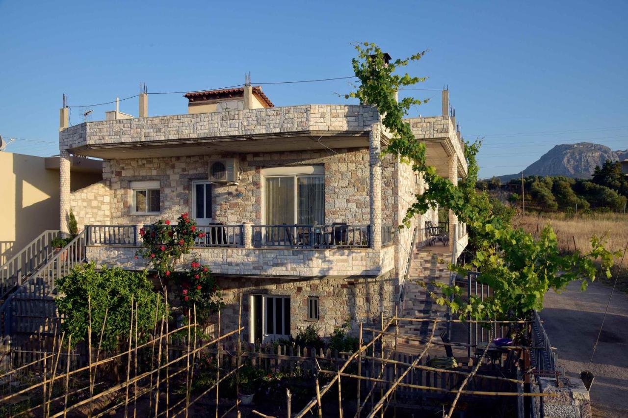 Stone Villa Corinth Экстерьер фото