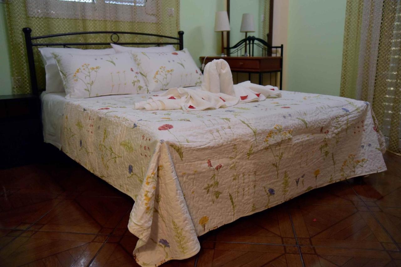 Stone Villa Corinth Экстерьер фото